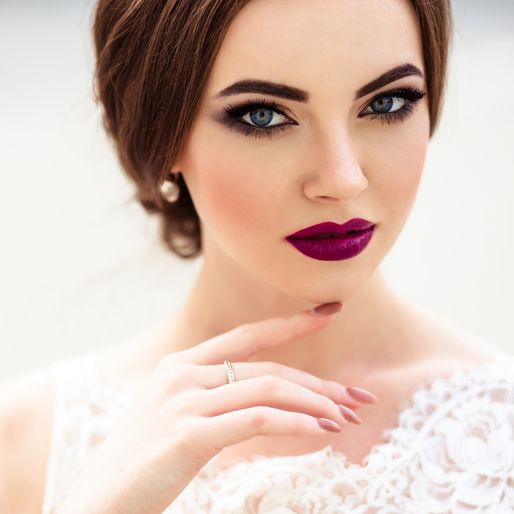 Makijaż na studniówkę – stwórz modny studniówkowy make-up i poznaj trendy na 2021